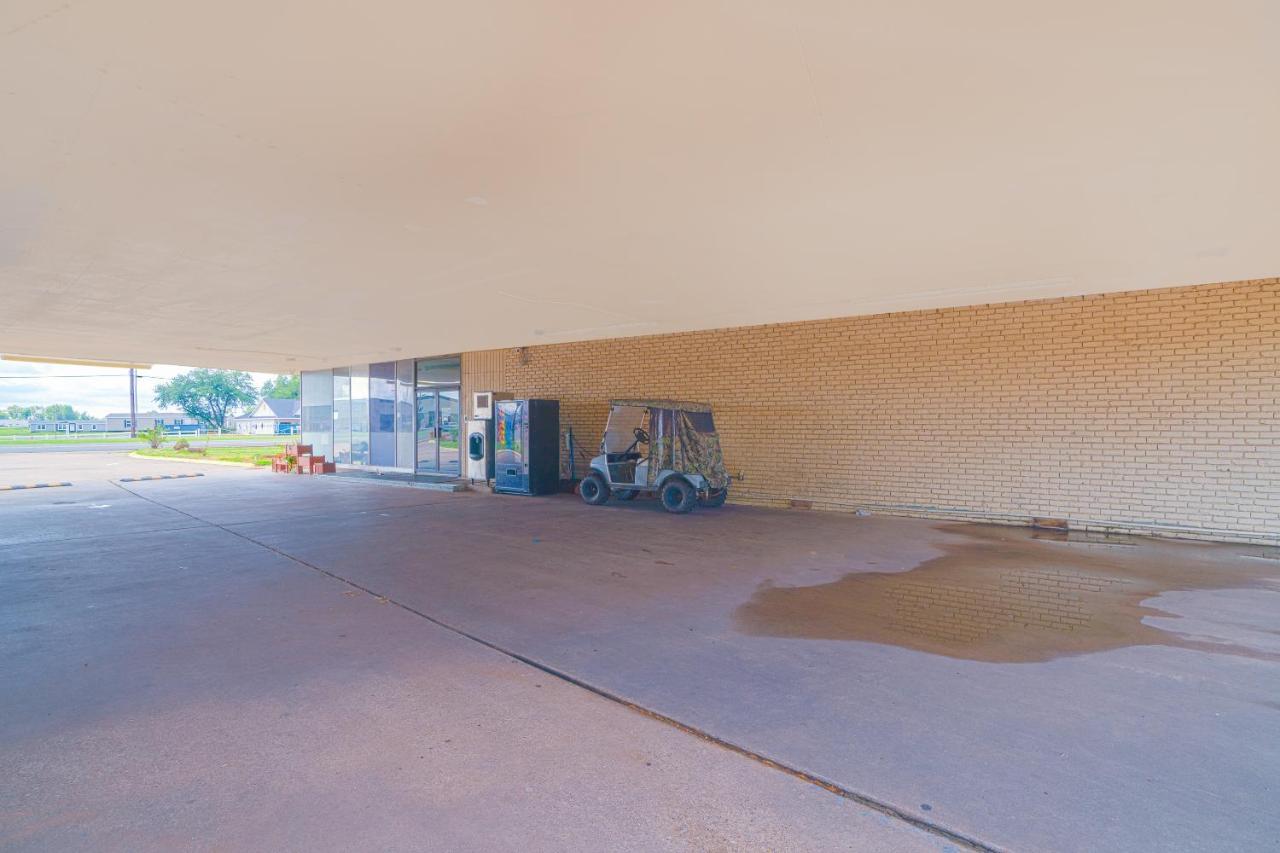 Town & Country Motel Bossier City By Oyo Exterior photo